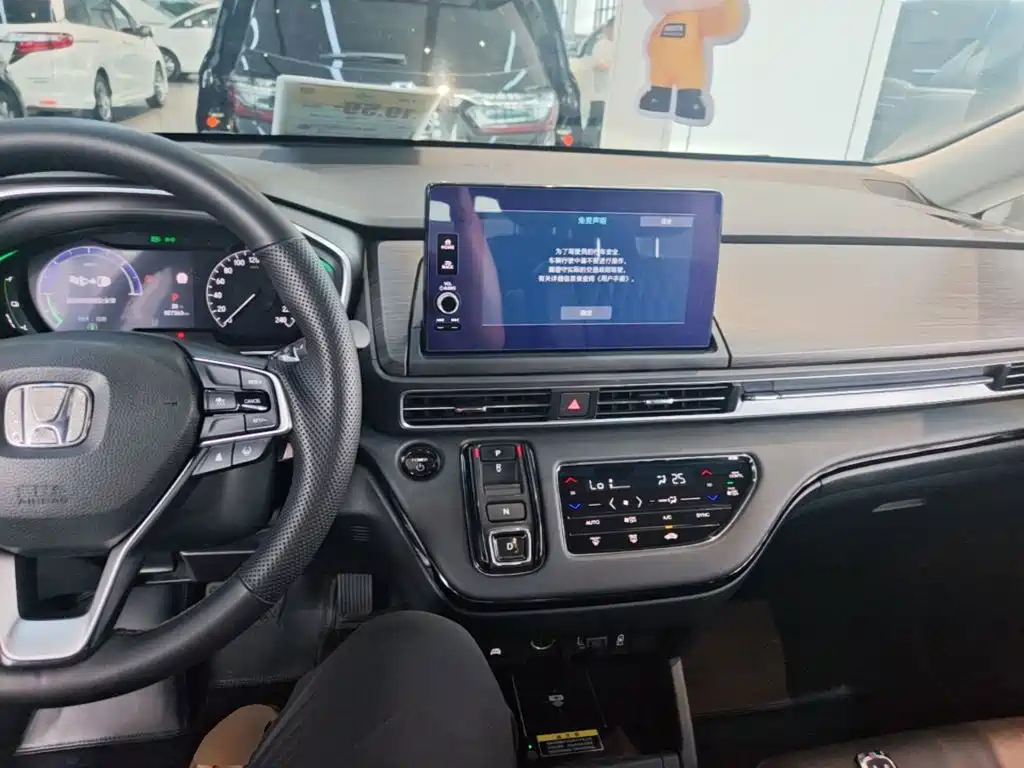 Honda Elysion — миниатюра 10