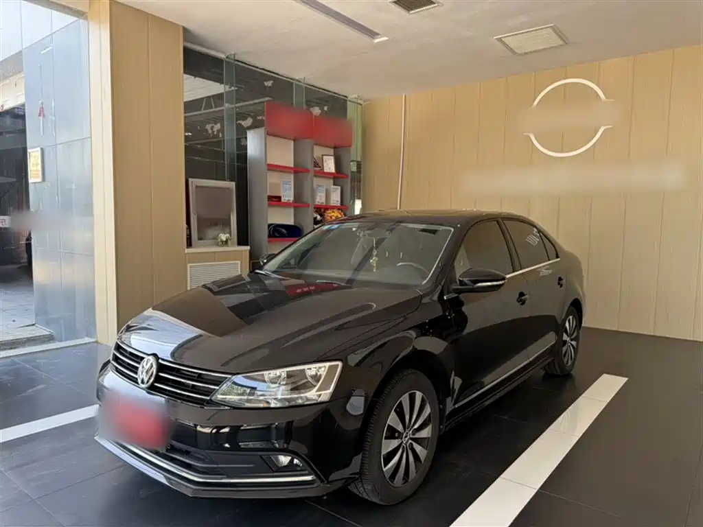 Volkswagen Sagitar 2018