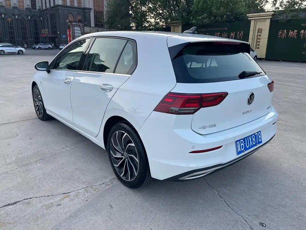 Volkswagen Golf 2023 280TSI DSG Pro