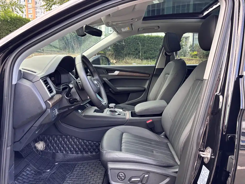 Audi Q5L 2022 40T Luxury