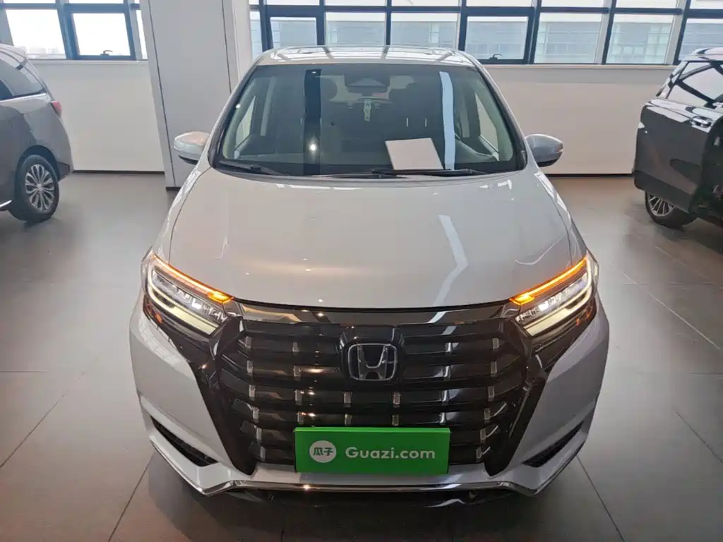 Honda Elysion — миниатюра 3