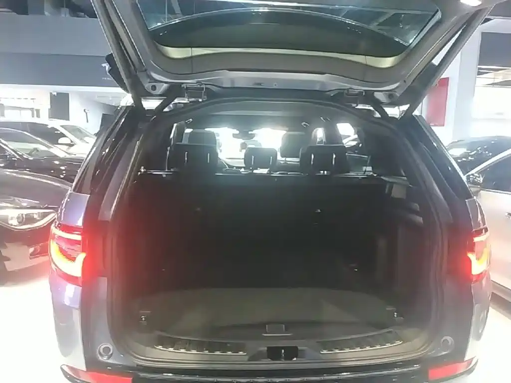 Land Rover Discovery Sport — миниатюра 19