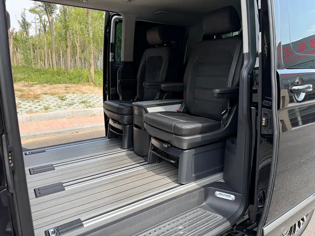 Volkswagen Multivan — миниатюра 19