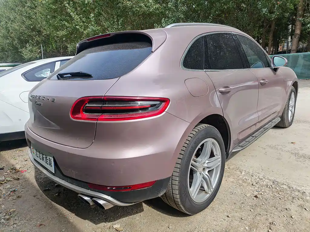 Porsche Macan — миниатюра 6