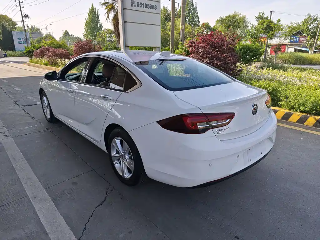 Buick Regal - фото 6