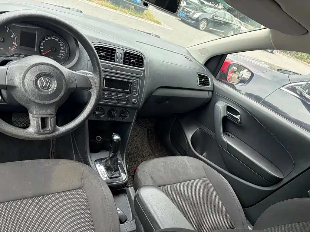 Volkswagen Polo — миниатюра 9