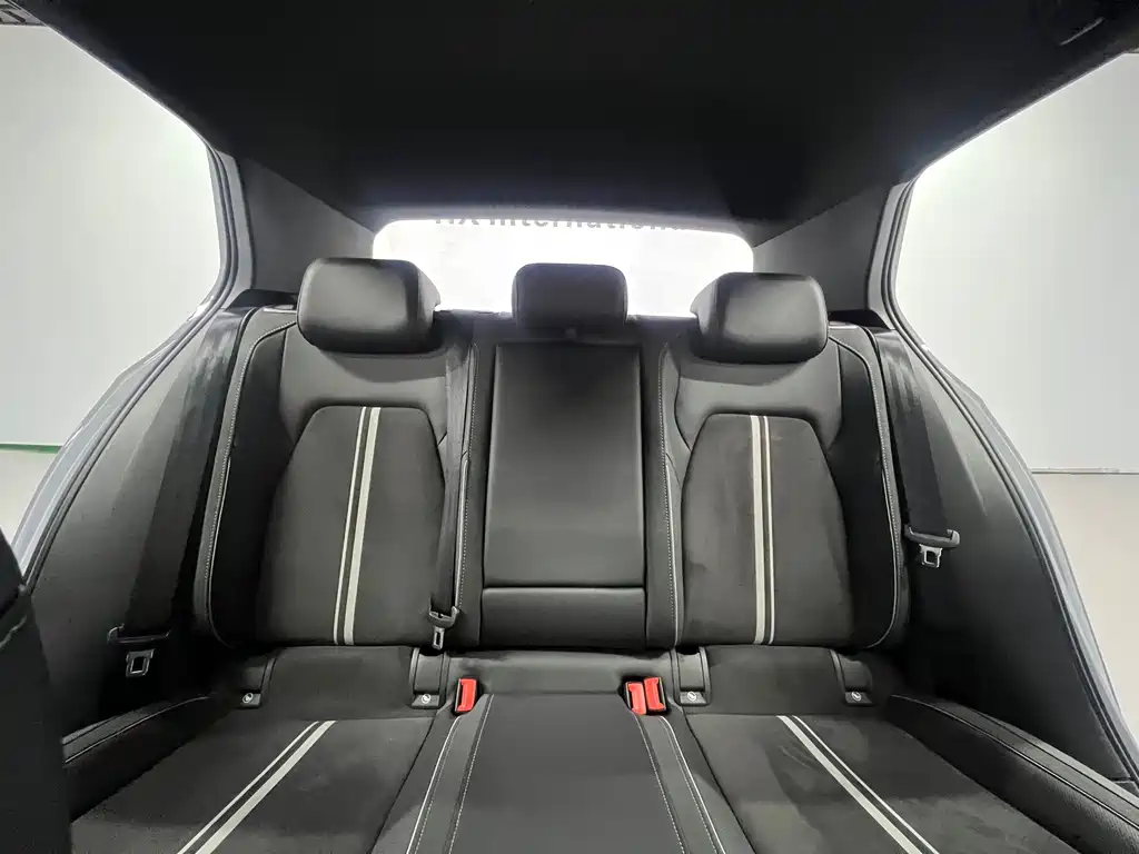 Volkswagen Golf — миниатюра 25
