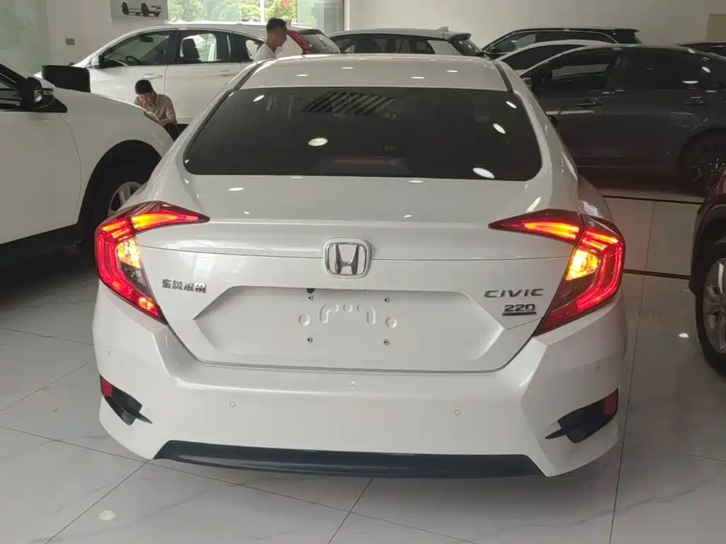 Honda Civic — миниатюра 6