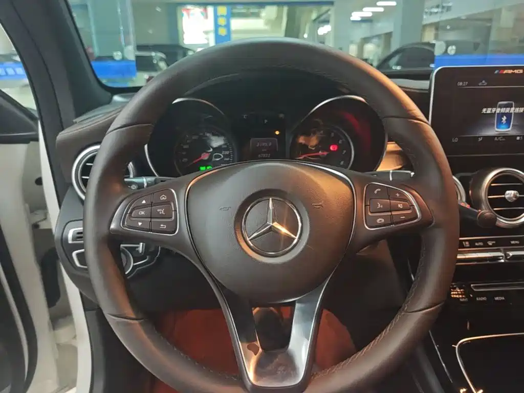 Mercedes-Benz GLC — миниатюра 11