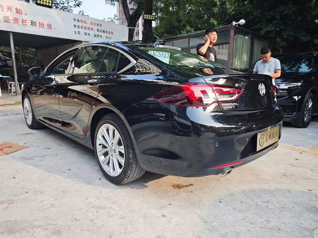 Buick Regal — миниатюра 17
