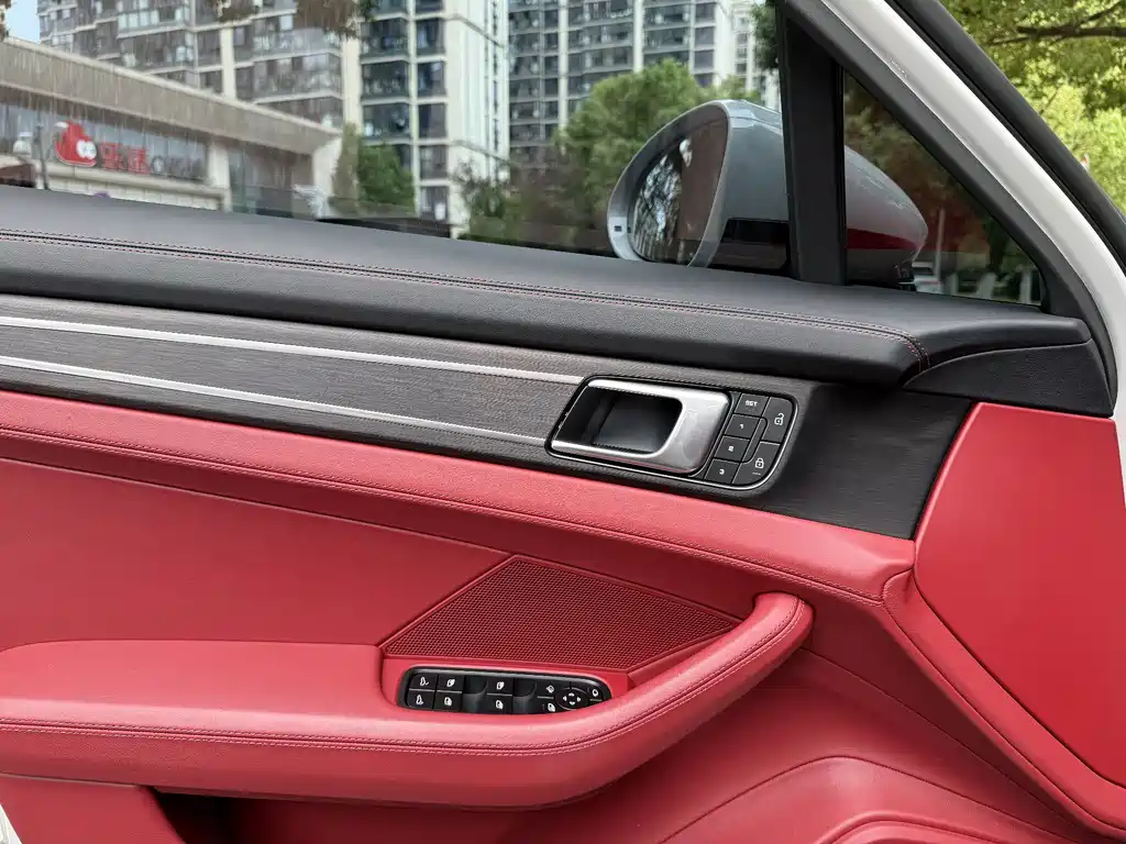 Porsche Panamera — миниатюра 7