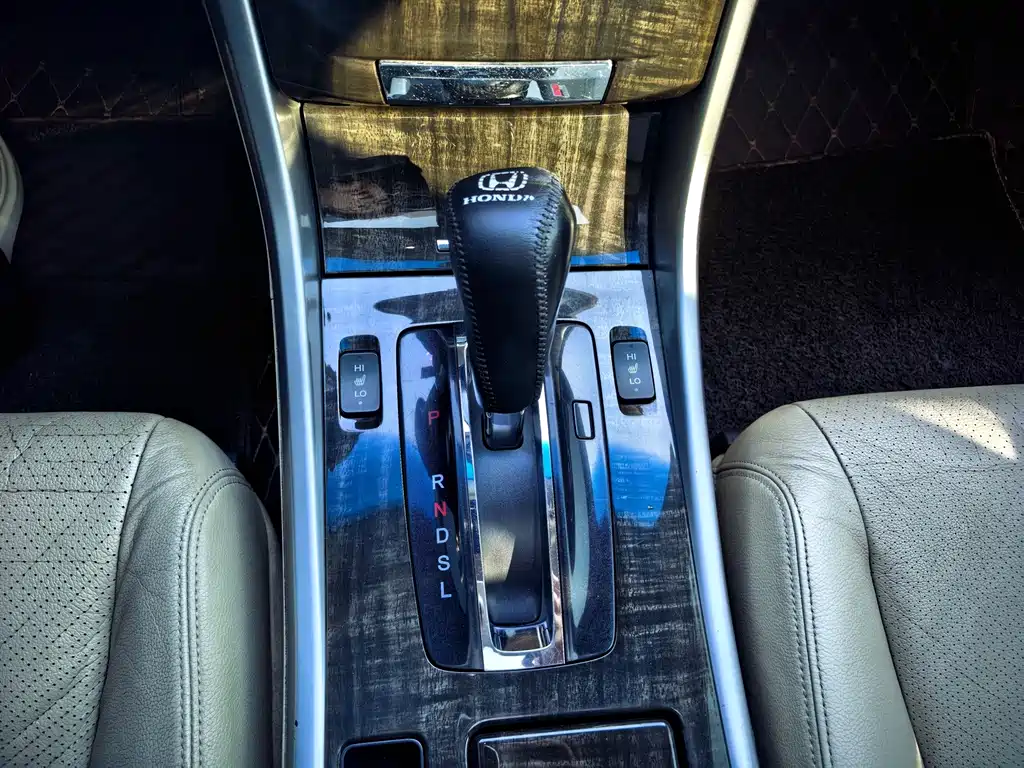 Honda Accord — миниатюра 14