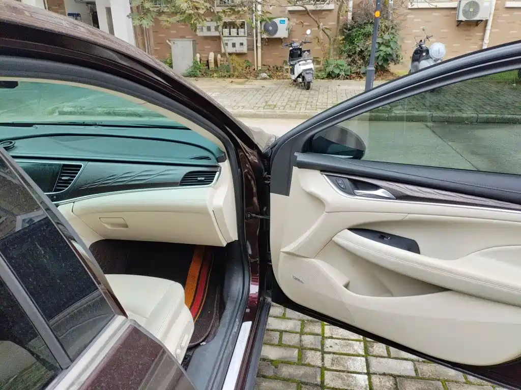 Buick LaCrosse — миниатюра 20