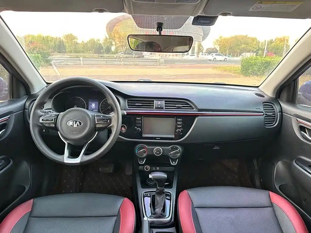 Kia KX Cross — миниатюра 9