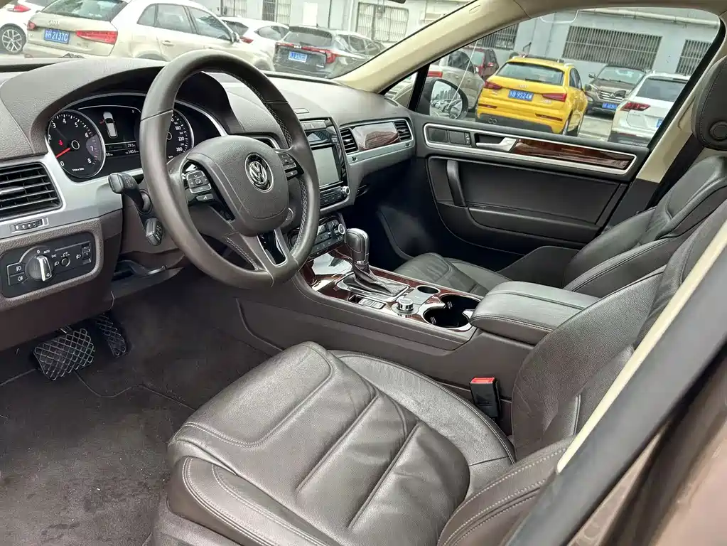 Volkswagen Touareg — миниатюра 13