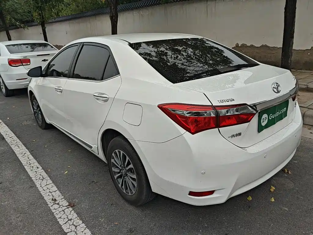 Toyota Corolla — миниатюра 5