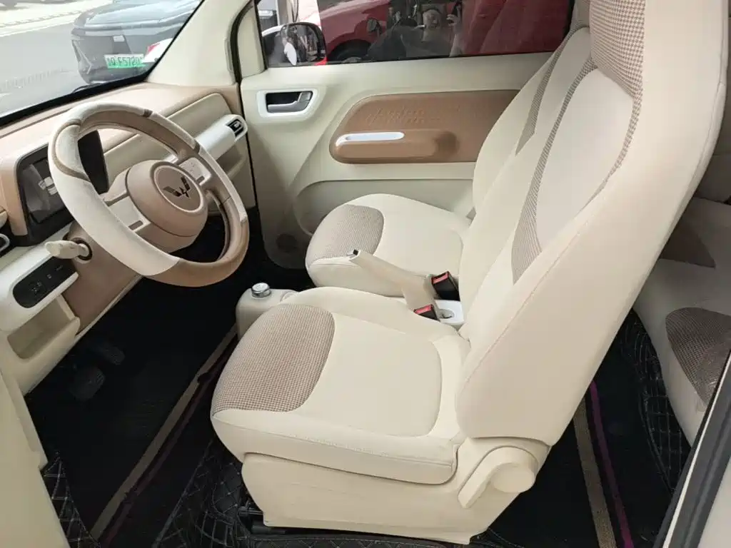 Wuling MINIEV — миниатюра 15