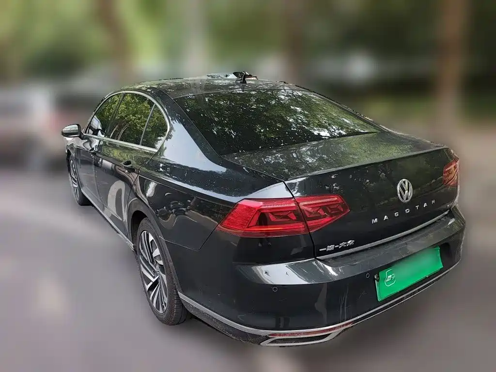 Volkswagen Magotan PHEV — миниатюра 6