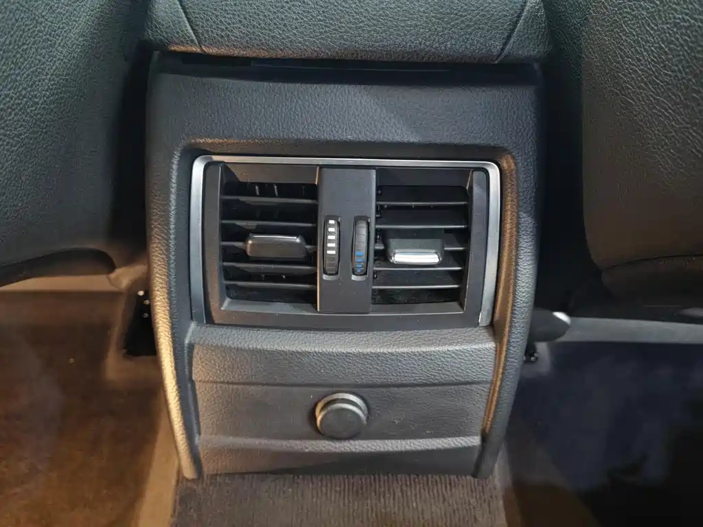 BMW 3 Series — миниатюра 8