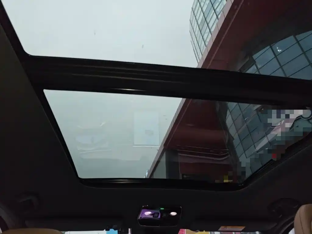 NIO ES8 — миниатюра 18