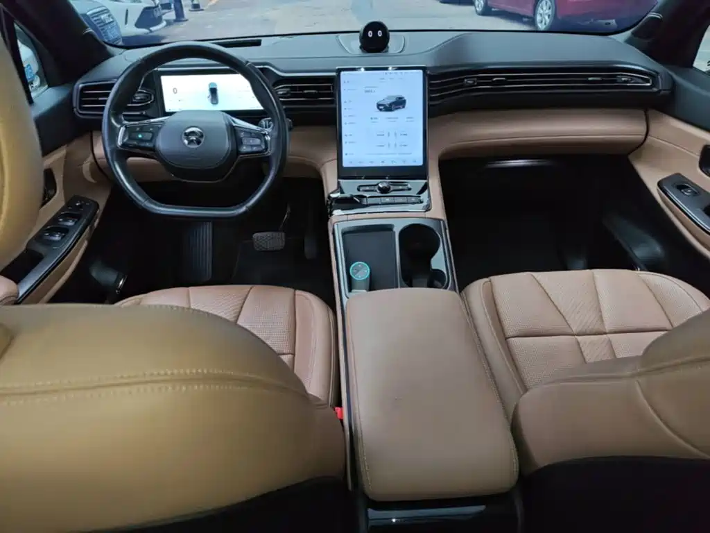 NIO ES8 — миниатюра 10