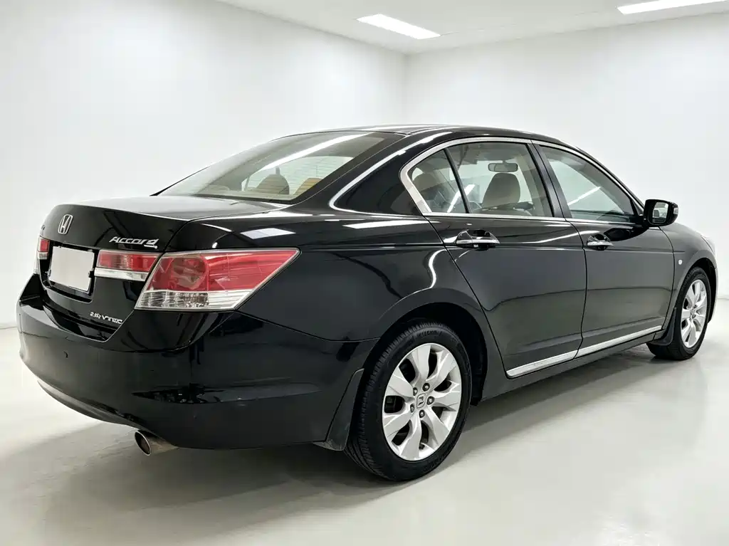 Honda Accord — миниатюра 10