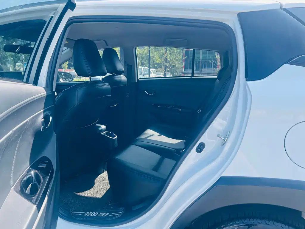 TOYOTA YARIS L ZHIXUAN