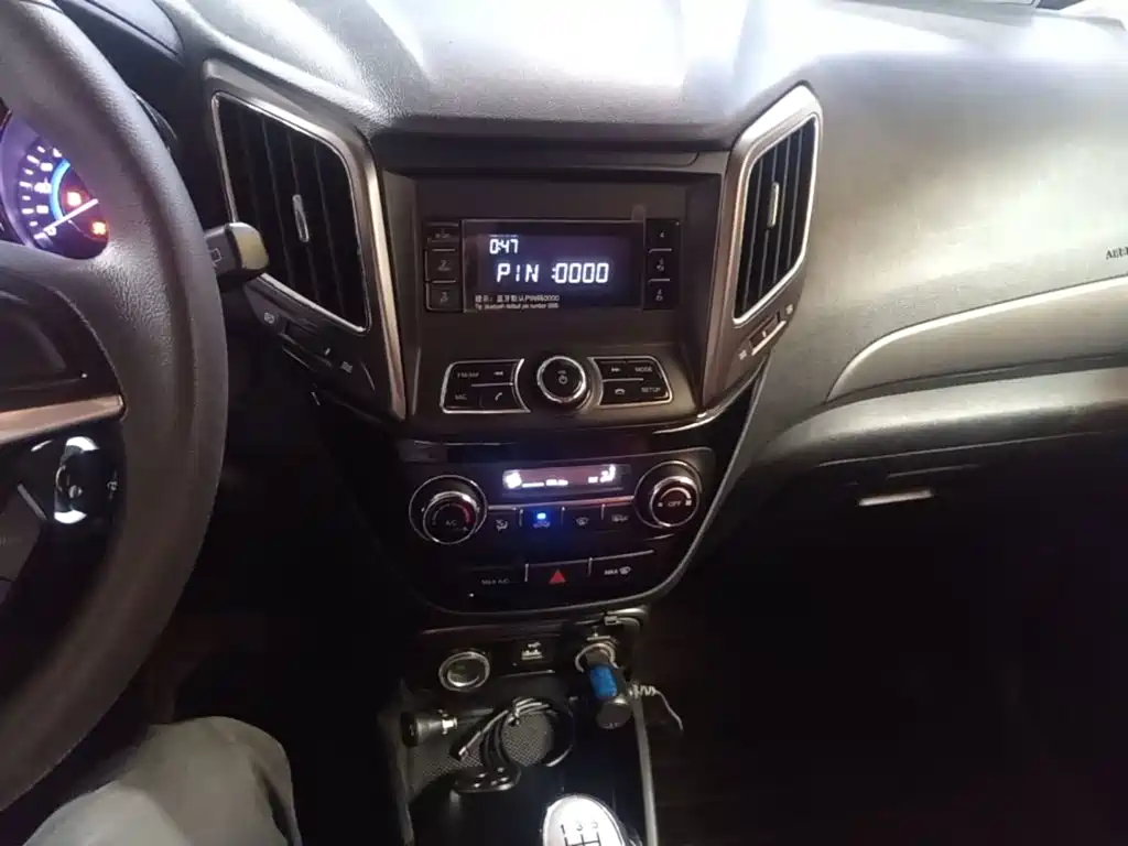 Changan CS15 — миниатюра 9