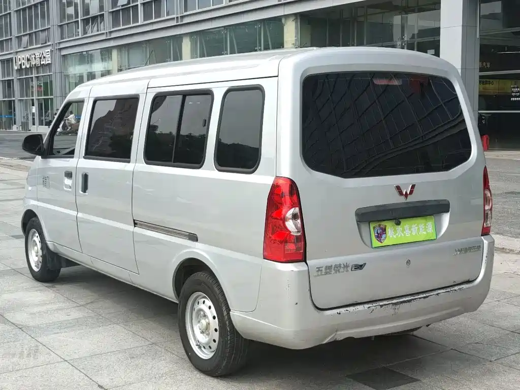 Wuling Rongguang EV — миниатюра 9