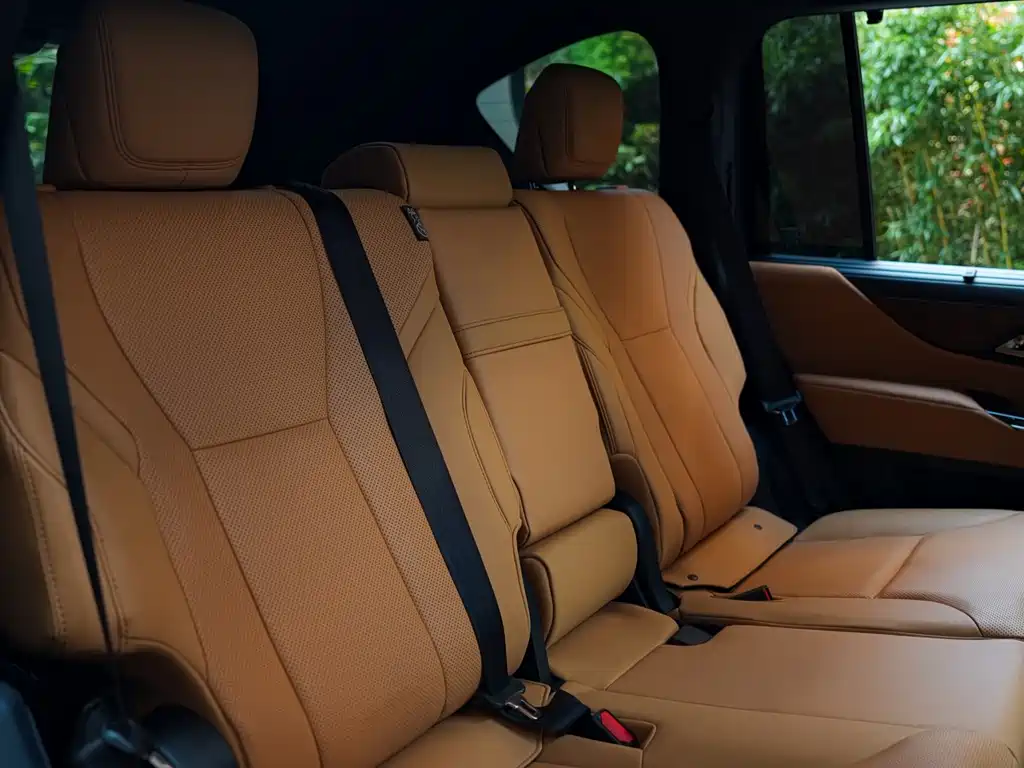 Lexus LX — миниатюра 20