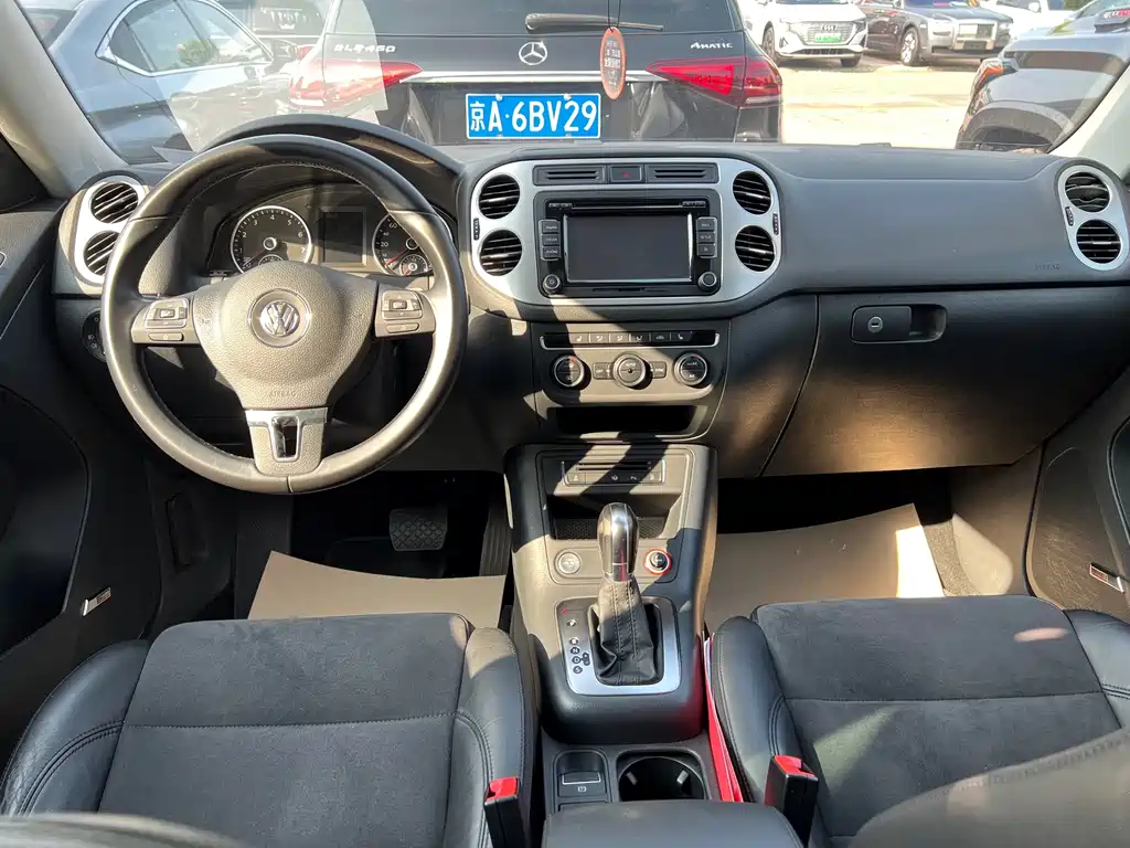 Volkswagen Tiguan — миниатюра 10