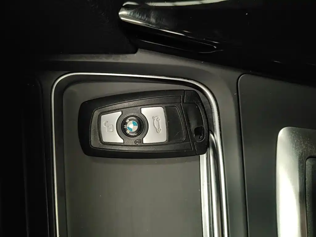 BMW 3 Series — миниатюра 9