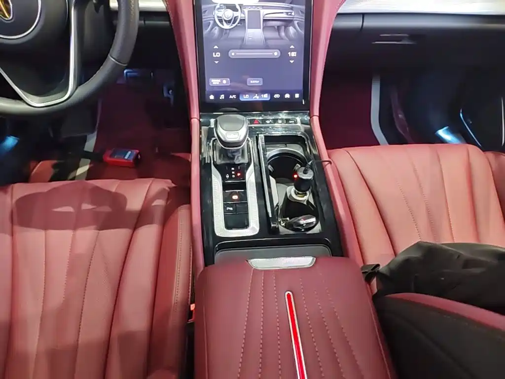 Hongqi Hongqi H5 — миниатюра 14