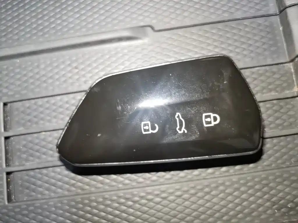 Volkswagen 06 2024 Ultra