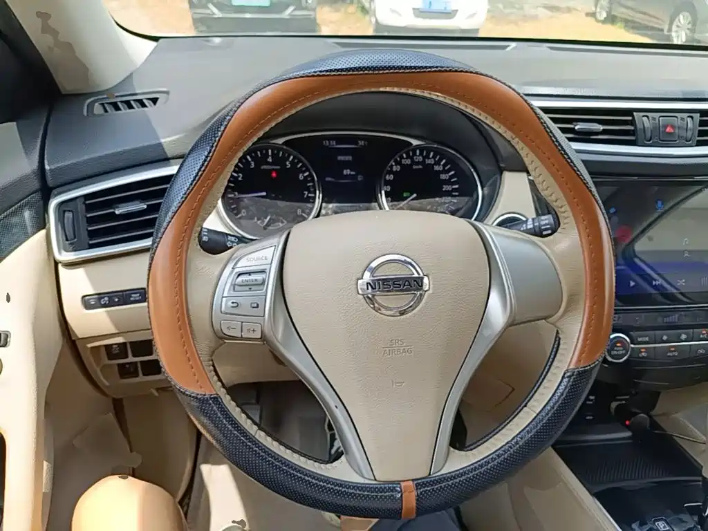 Nissan X-Trail — миниатюра 11
