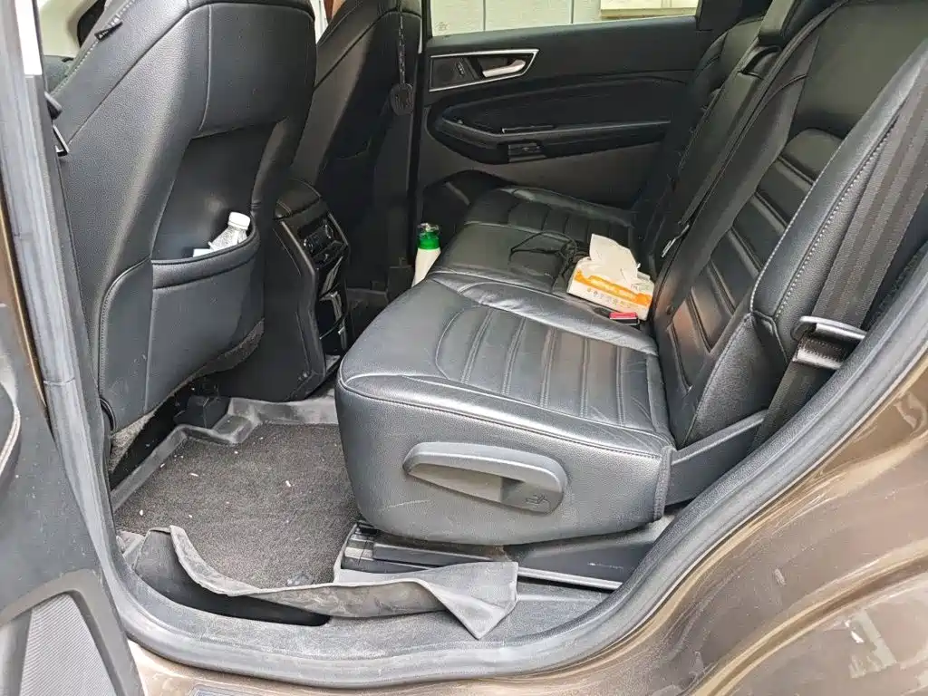Ford Edge — миниатюра 18