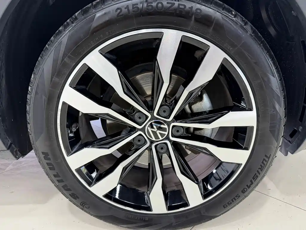 Volkswagen T-Roc — миниатюра 21