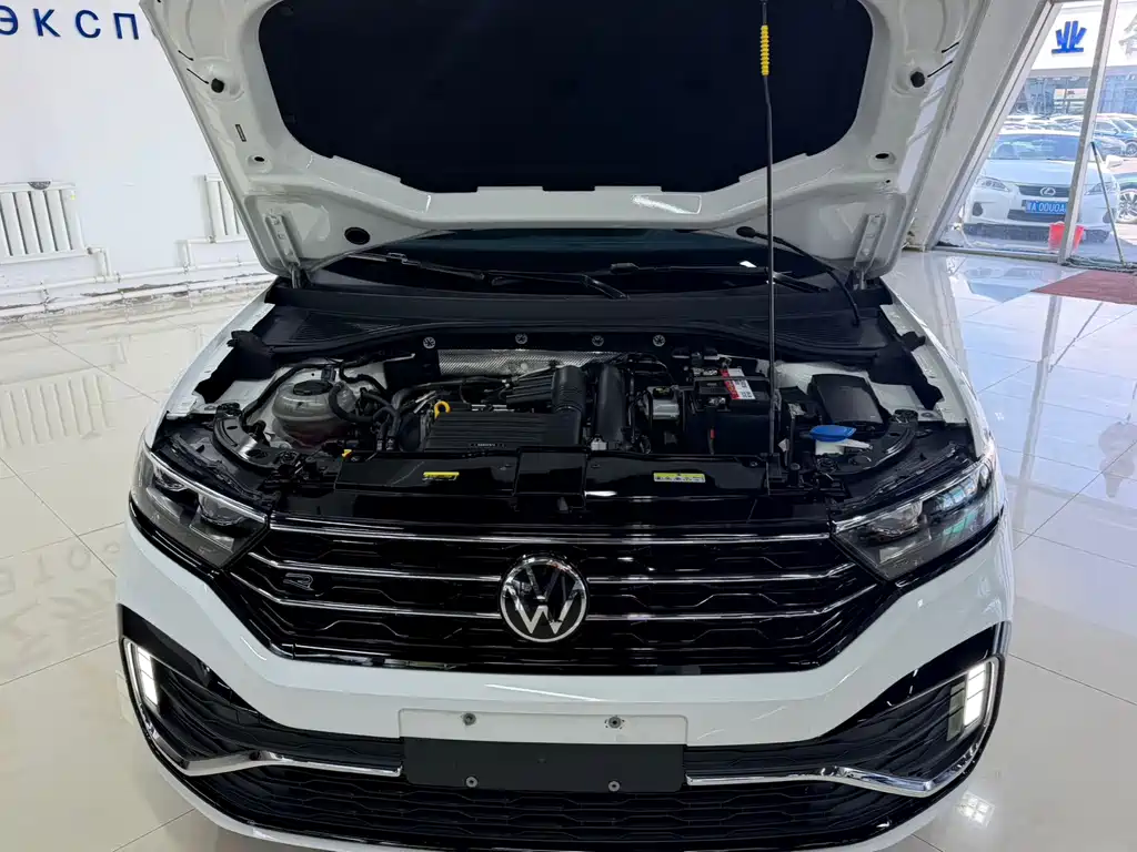 Volkswagen T-Roc — миниатюра 23