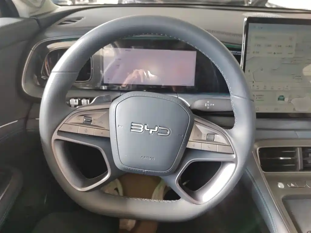 BYD SEA LION 07 DM I