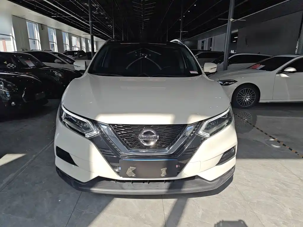 Nissan Qashqai — миниатюра 7
