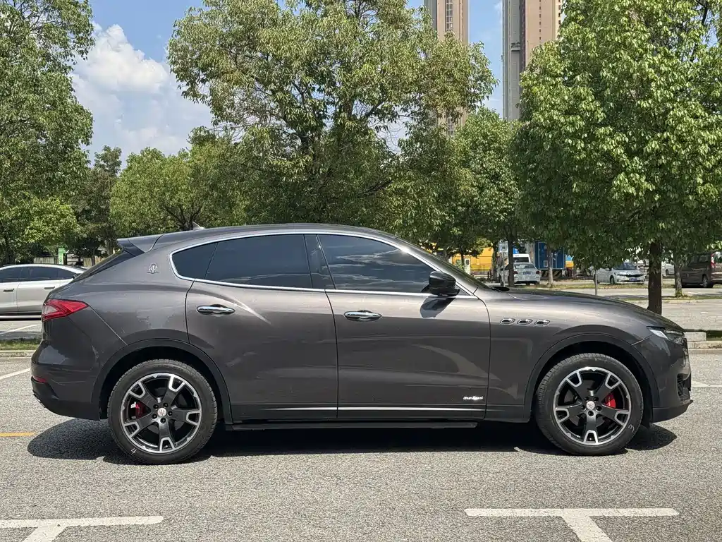 Maserati Levante — миниатюра 3