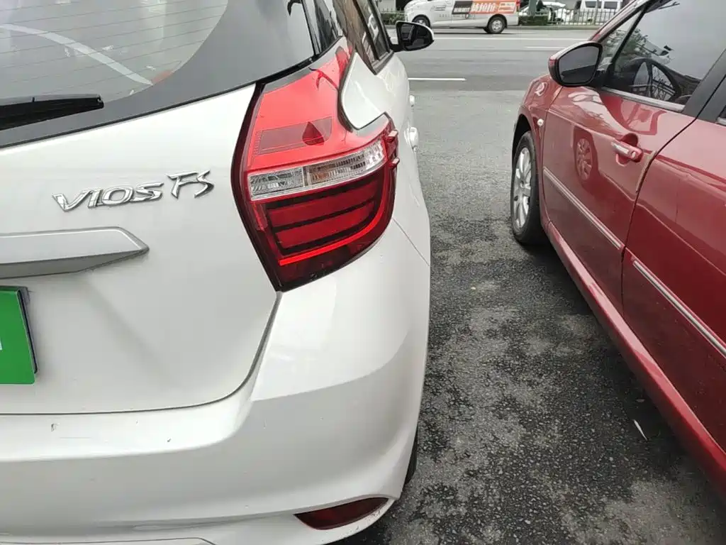 Toyota Vios FS — миниатюра 8