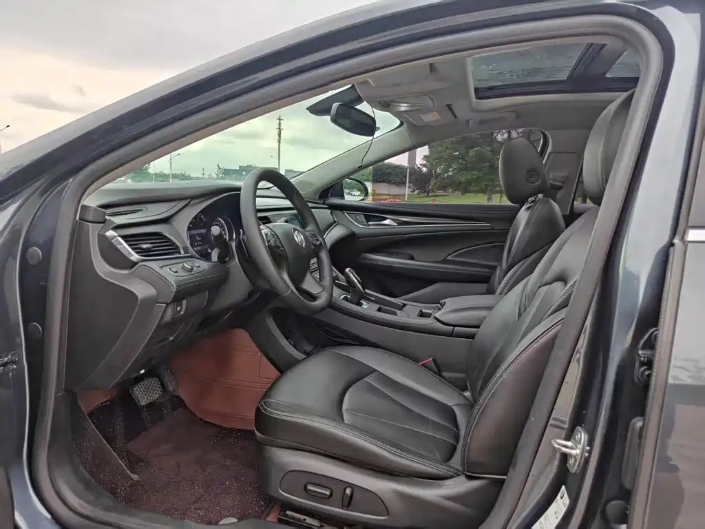 Buick LaCrosse — миниатюра 4
