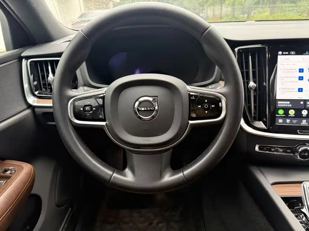 Volvo S60 — миниатюра 9