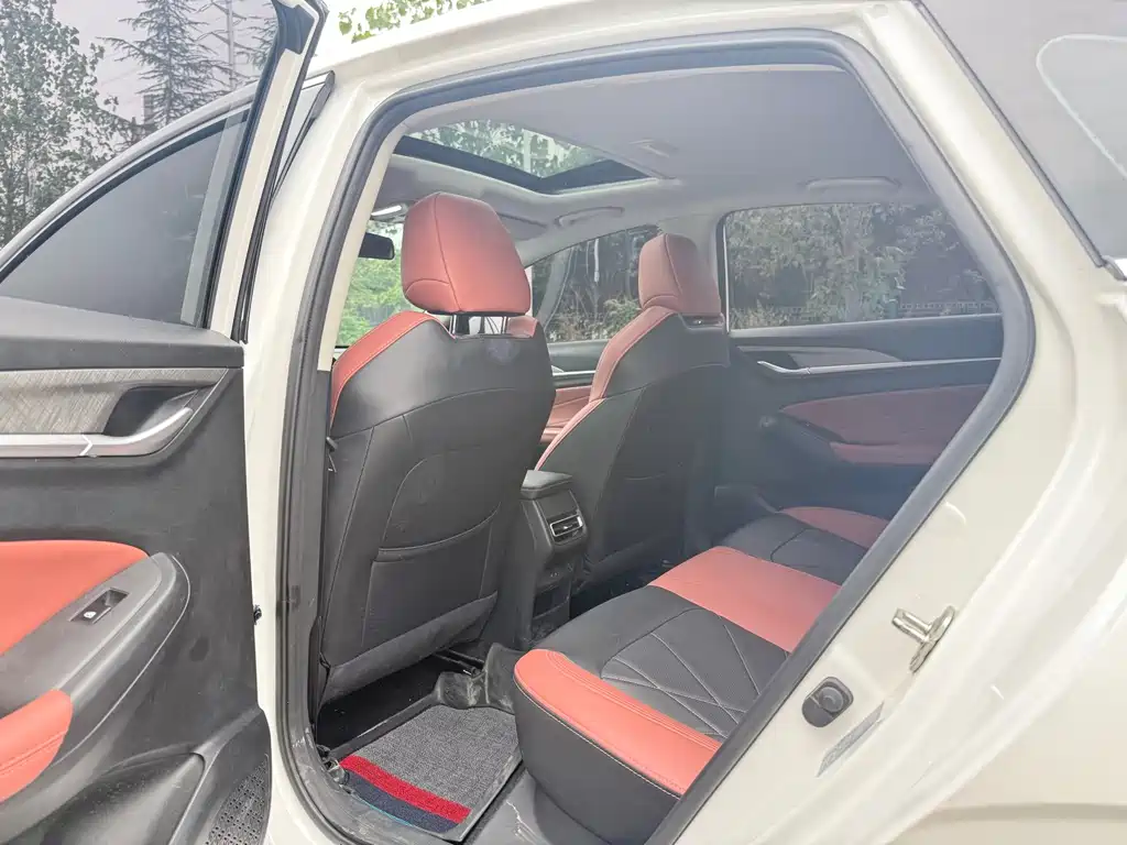 Changan Eado — миниатюра 8
