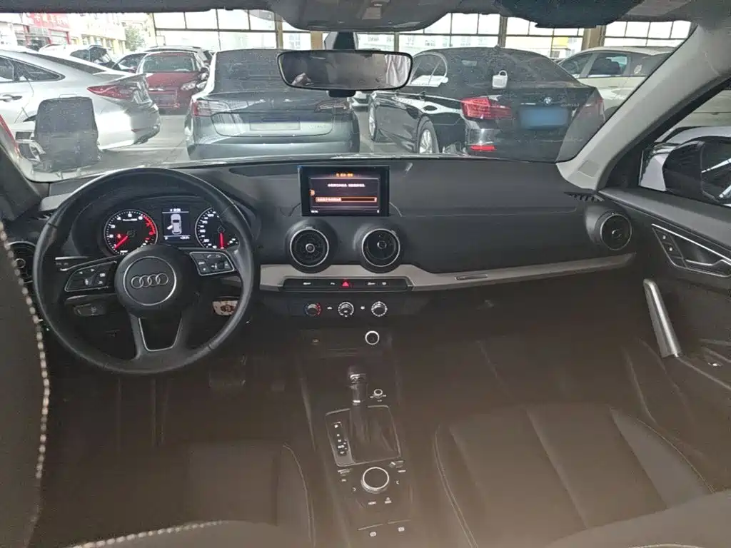 Audi Q2L — миниатюра 10