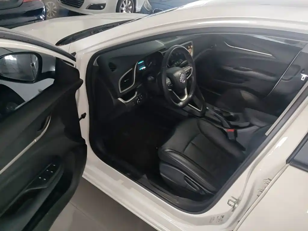 Buick Excelle — миниатюра 16