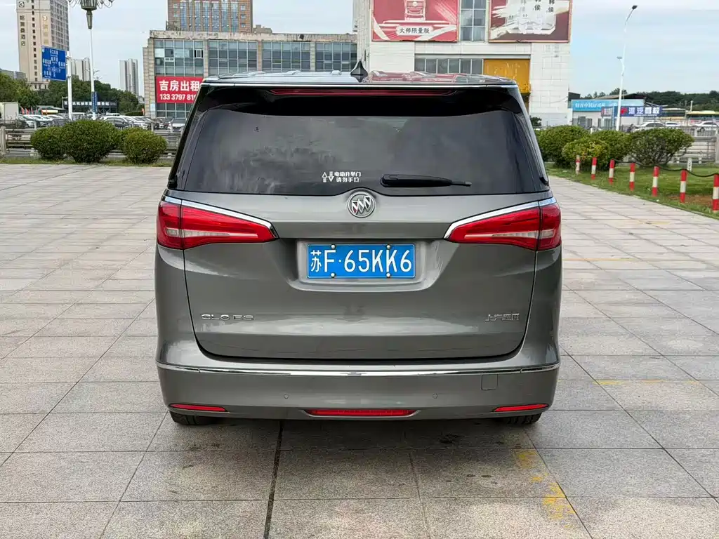 Buick GL8 — миниатюра 8