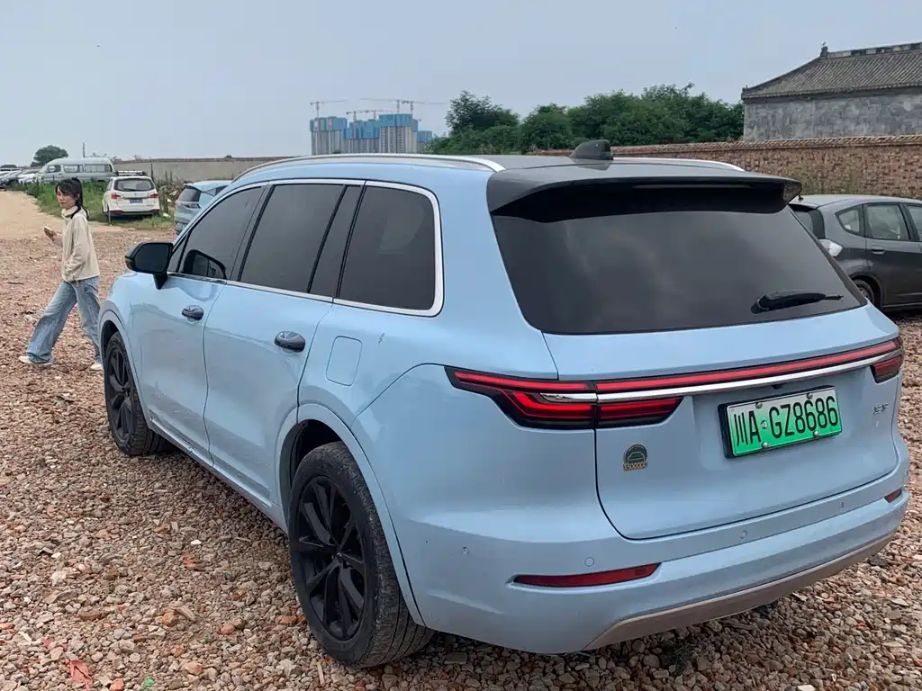 Li Auto ONE 2021 6 мест
