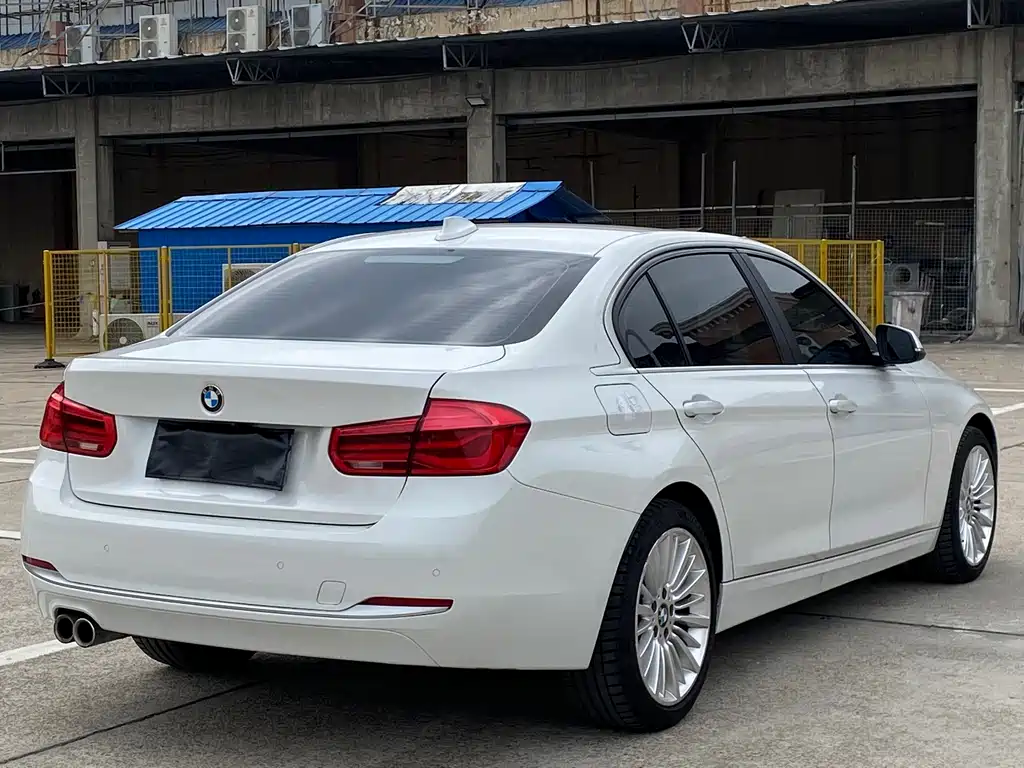 BMW 3 Series — миниатюра 7